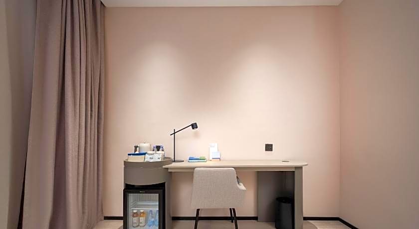 Atour Light Hotel Dalian Zhongshan Square Renmin Road