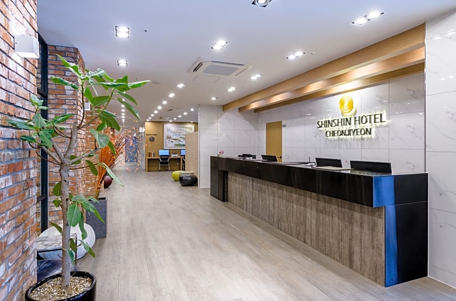 Shinshin Hotel Cheonjiyeon
