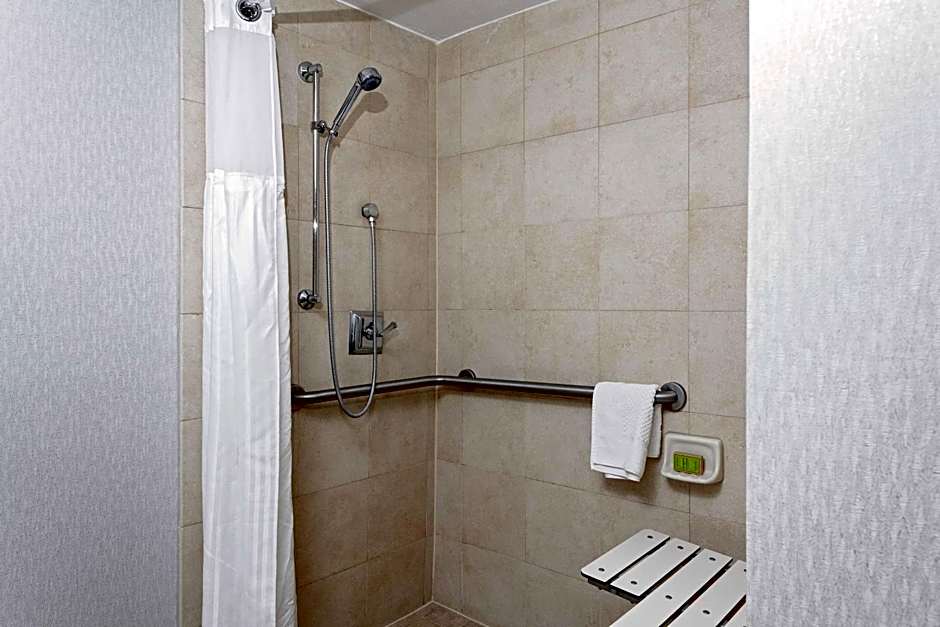 DoubleTree By Hilton Omaha Downtown