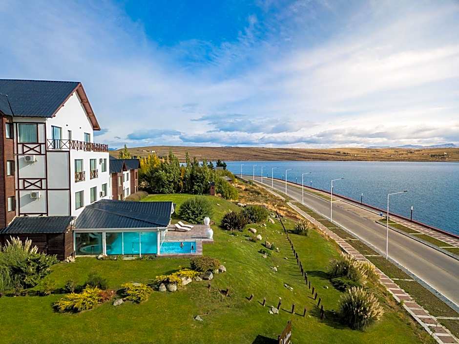 Xelena Hotel & Suites