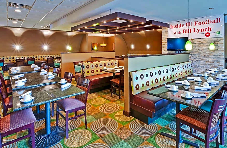Holiday Inn Bloomington By IHG