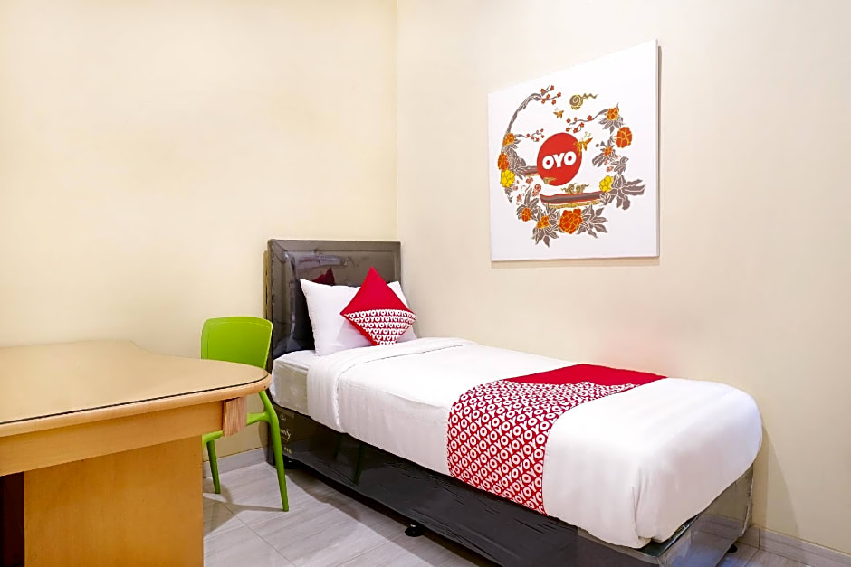 Hotel O DeHome Family