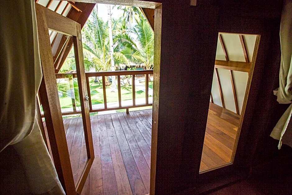 Island View Bar & Bungalow