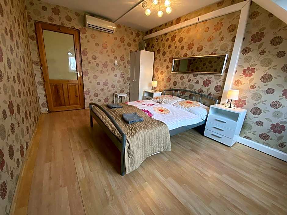 Hermina apartmanház
