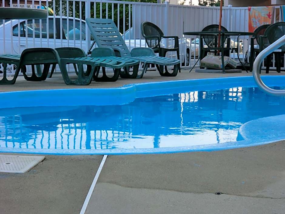 Bay Breeze Motel