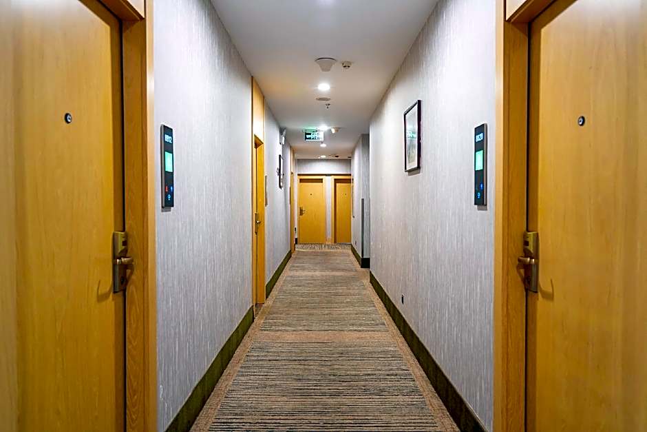 GreenTree Inn Wuxi Zhongqiao Hotel