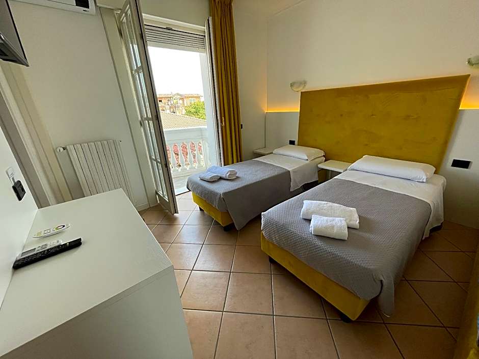 Photo 1 of 3 of Classic 1 Double Bed or 1 Twin Bed