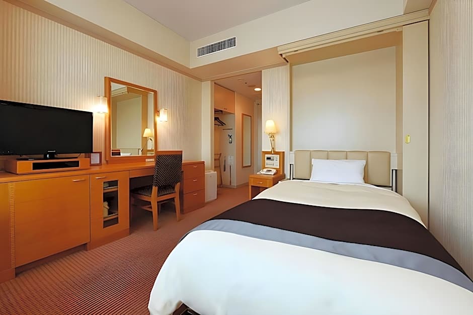 The Crest Hotel Kashiwa