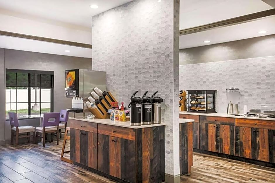 La Quinta Inn & Suites by Wyndham Chambersburg