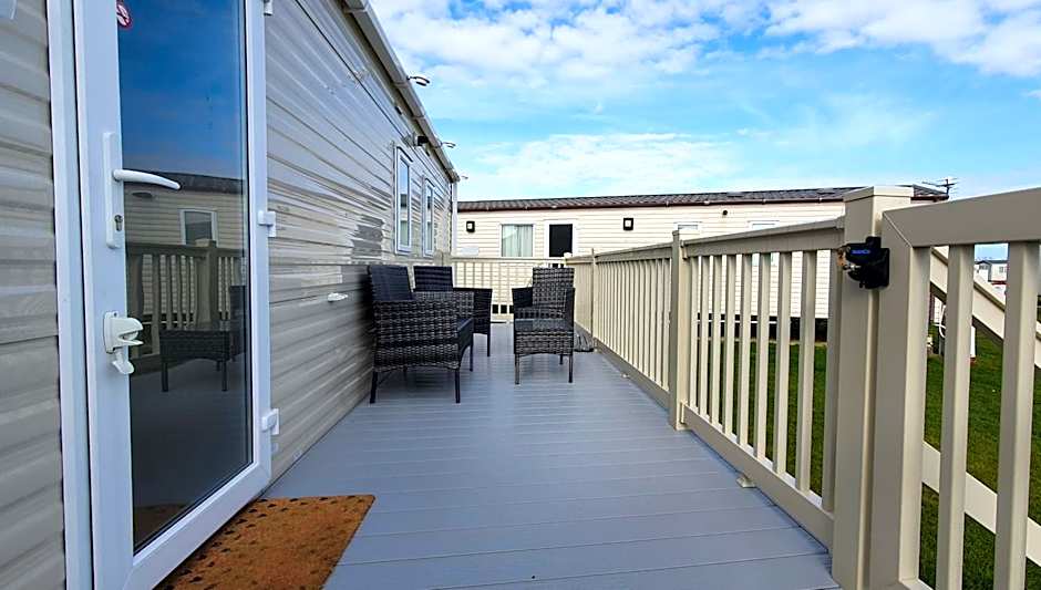 The Burrows Holiday Caravan, Seal Bay