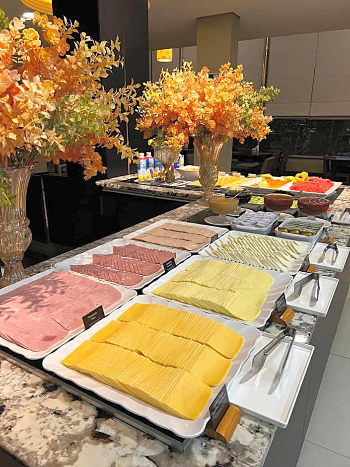 Wyndham Golden Foz Suítes