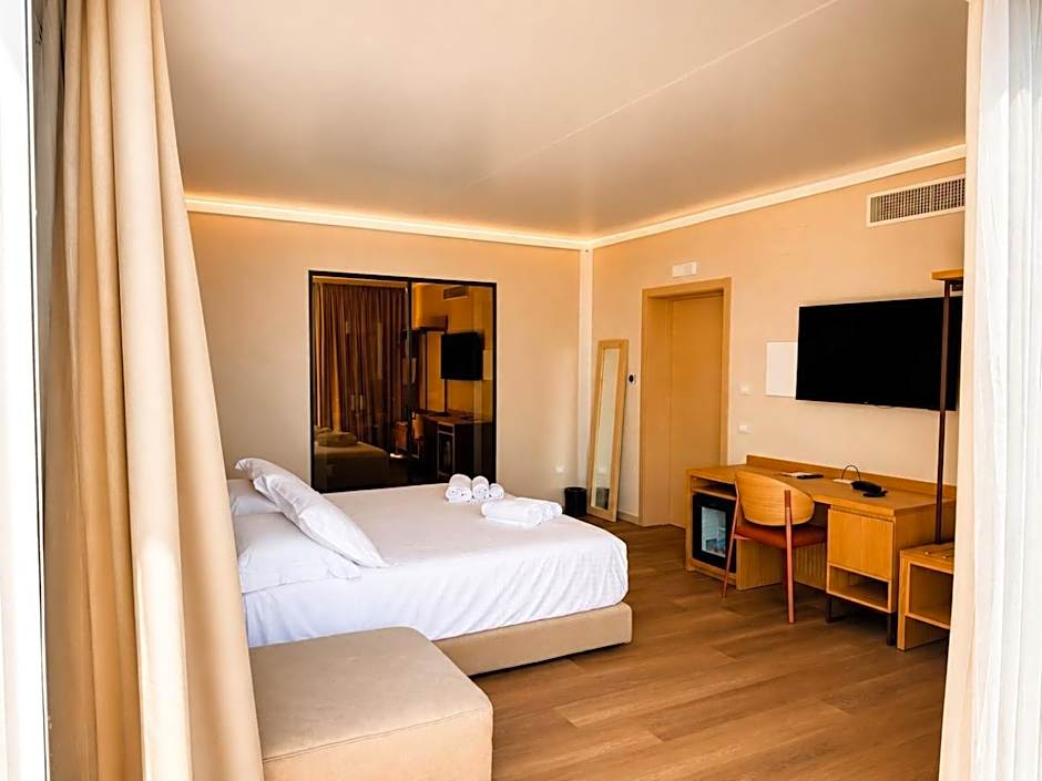 Beach Hotel Terracotta