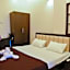Malvan's Aishwarya Hotel