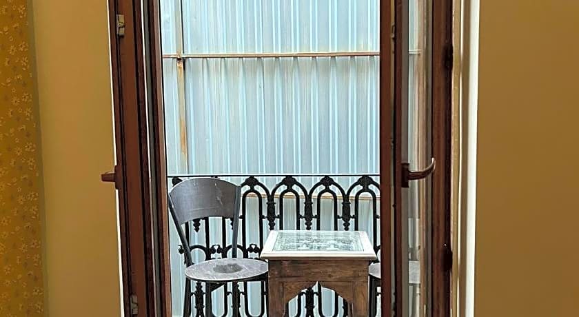 Chambers of  the Boheme