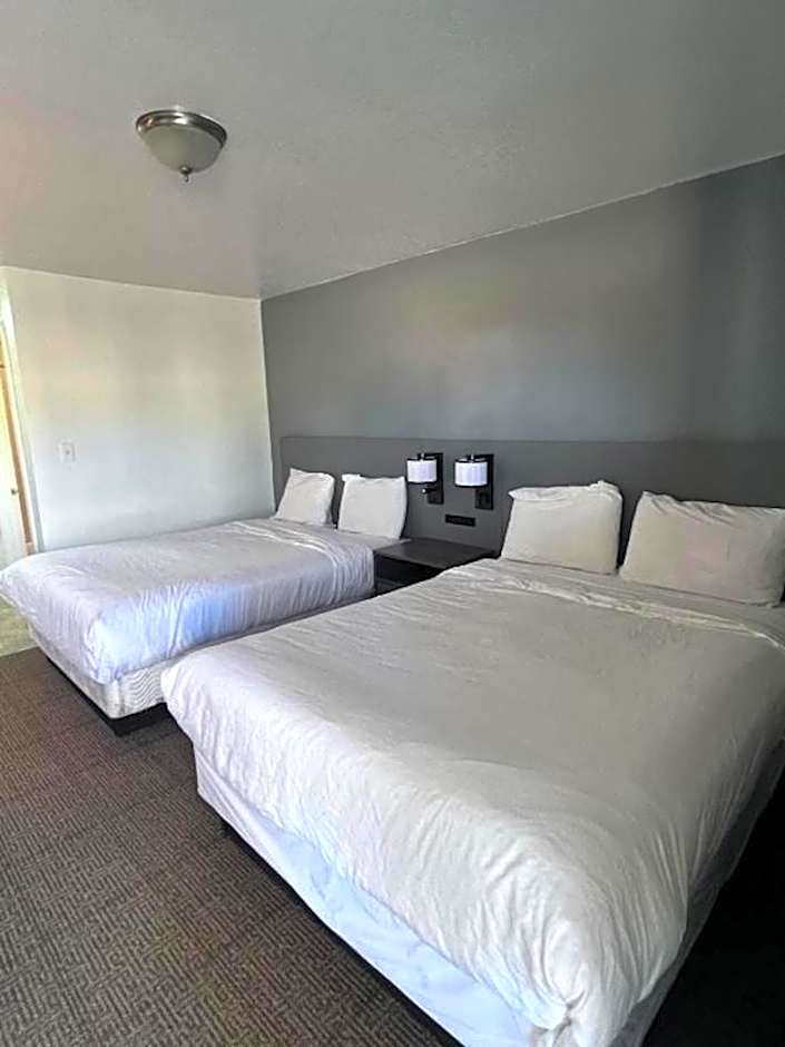 OYO Hotel Pearsall I-35 East
