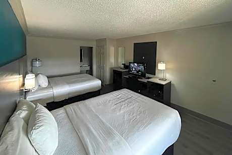 2 Double Beds Nonsmoking