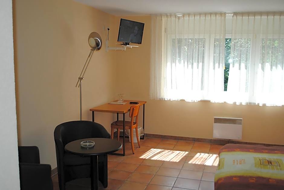 Motel - Hôtel La Poularde