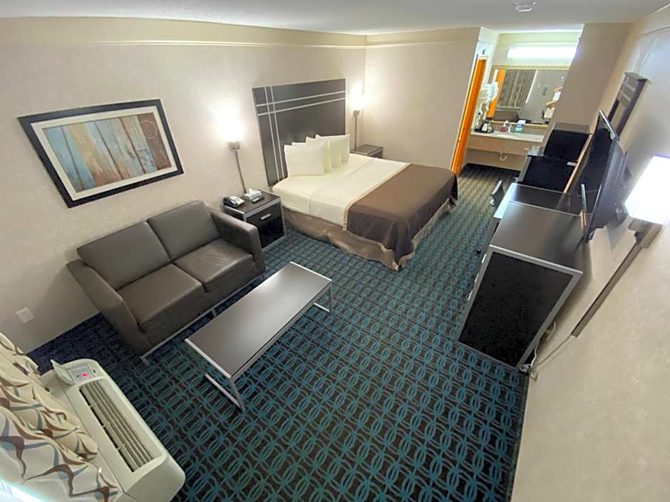 Deluxe Inn - Fayetteville I-95