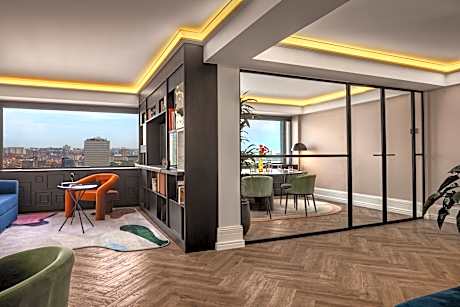 BIG Suite, 1 Bedroom Suite, 1 King, Sofa bed, City view