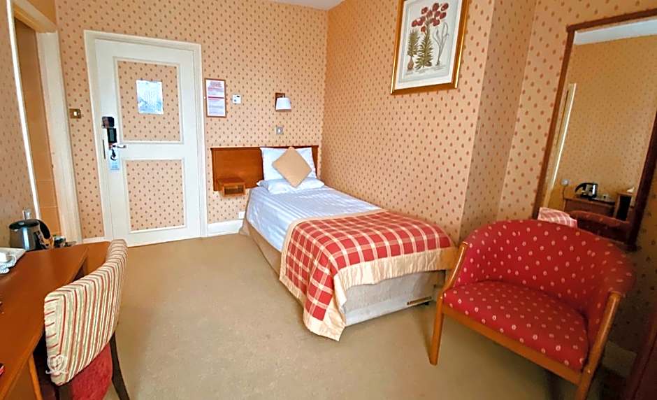 Metropole Hotel and Spa