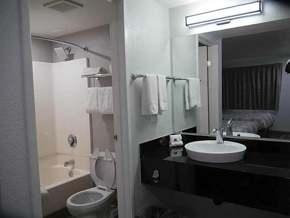 Motel 6-Tacoma, WA - South
