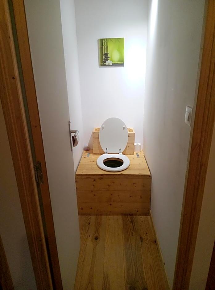 Le Jardin Enchanteur, chaleureuse maison d'hôtes éco-responsable, calme et accueillante