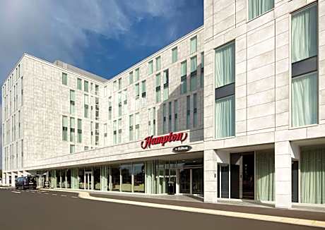 Hampton By Hilton London Stansted Airport