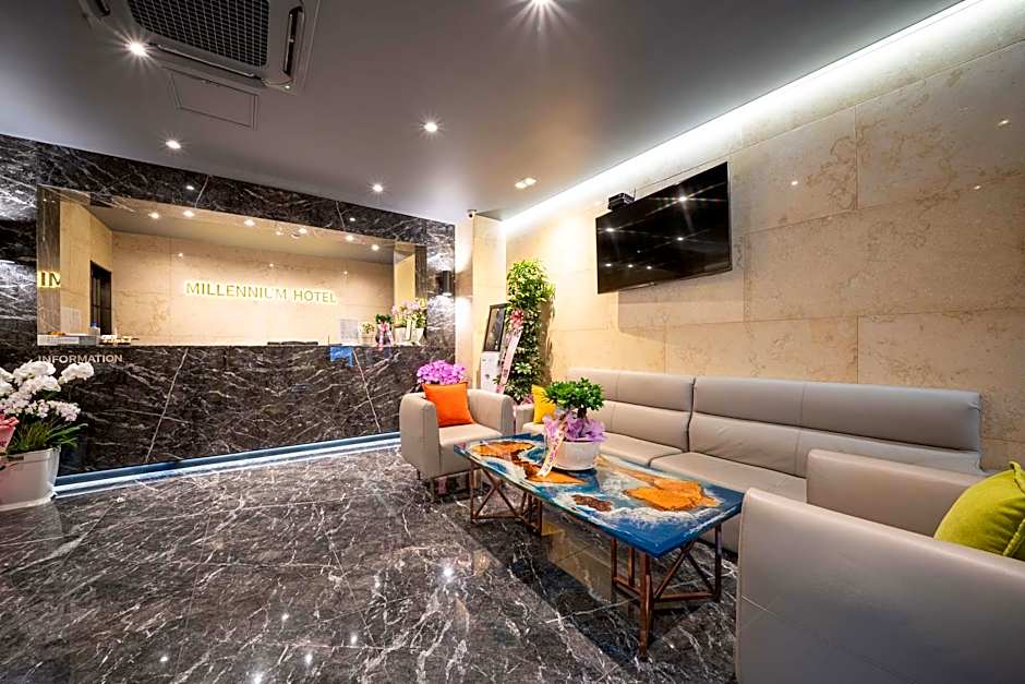 Hotel Millennium