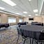 Holiday Inn Express & Suites Muskegon - Grand Haven By IHG