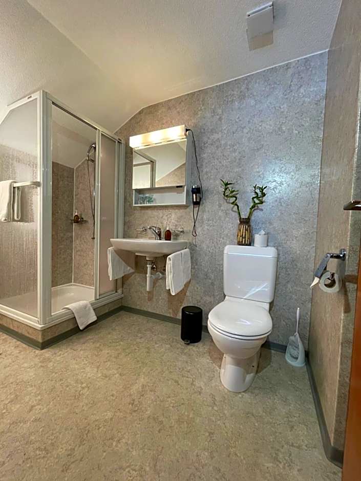 Dinh Residence