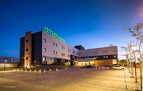 DMax Hotel