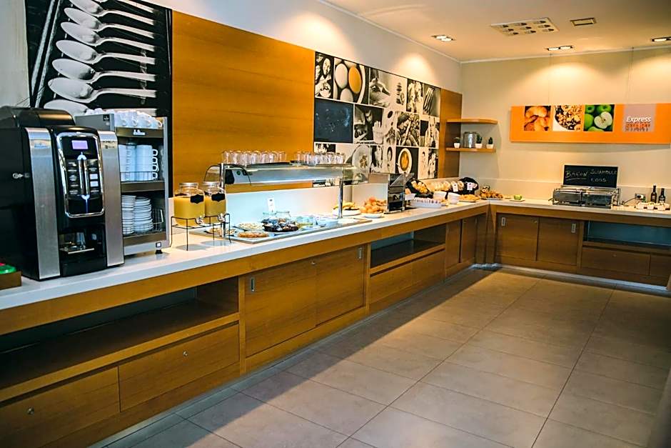 Holiday Inn Express Milan-Malpensa Airport By IHG