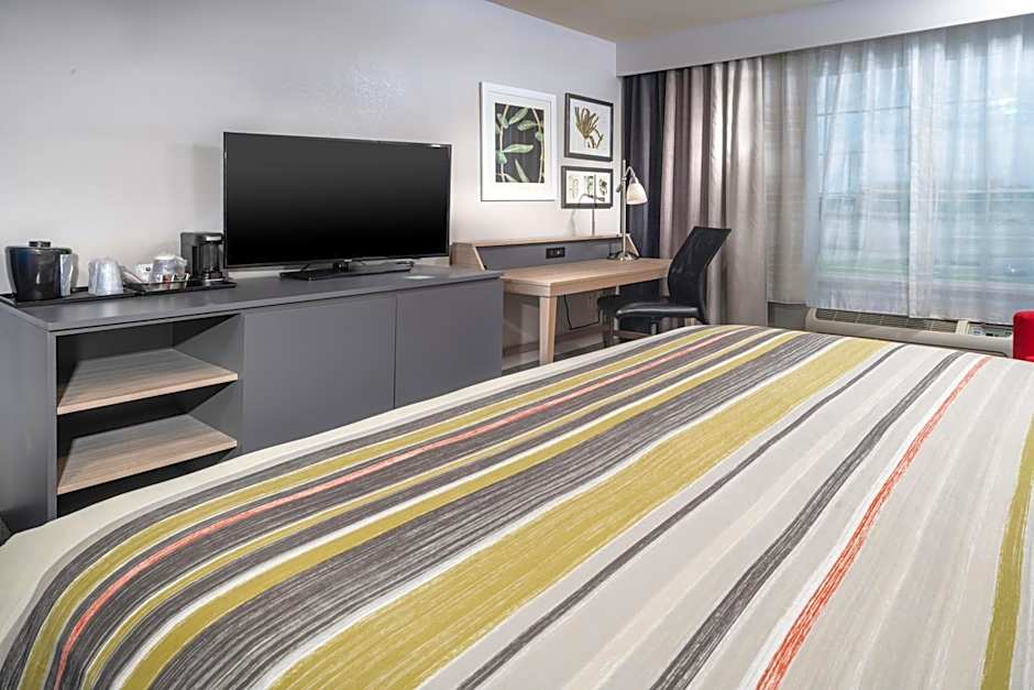 Country Inn & Suites by Radisson, Rocky Mount, NC