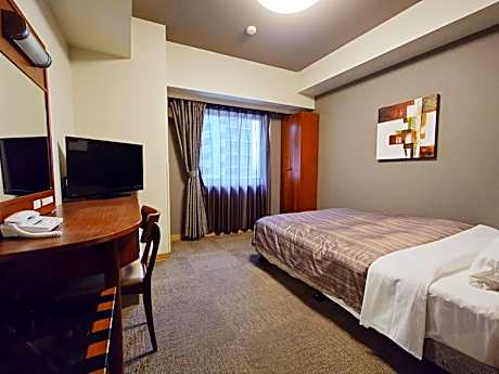 Double Room with Small Double Bed - Non-Smoking