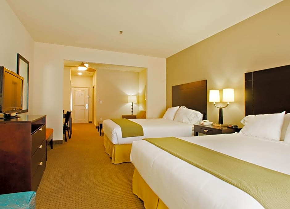 Holiday Inn Express Hotel & Suites Shamrock North By IHG