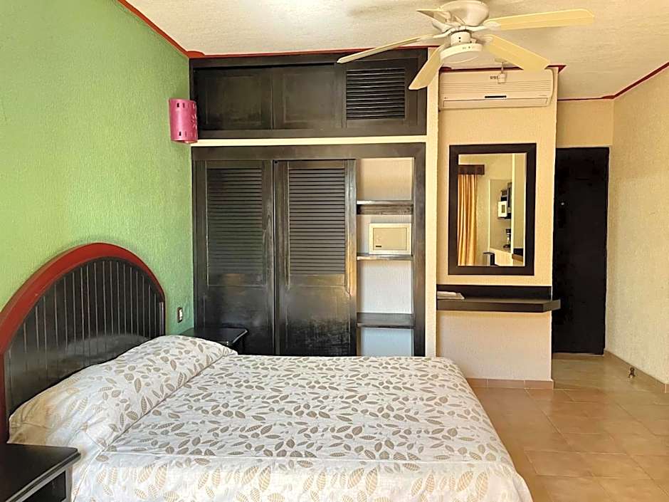 Suites Los Arcos