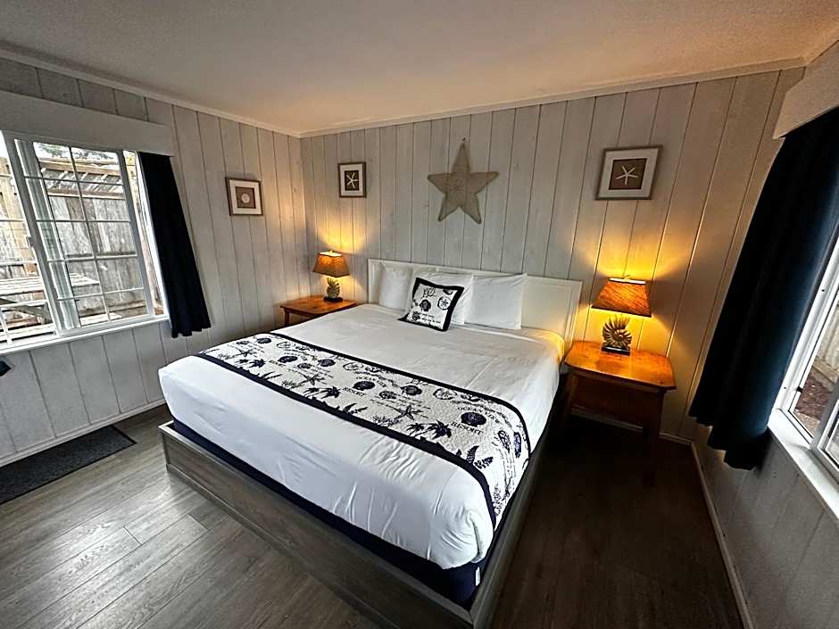 Tillicum Beach Motel - Formerly Deane's Oceanfront Lodge