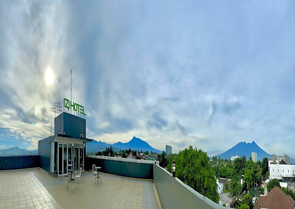Izi Hotel