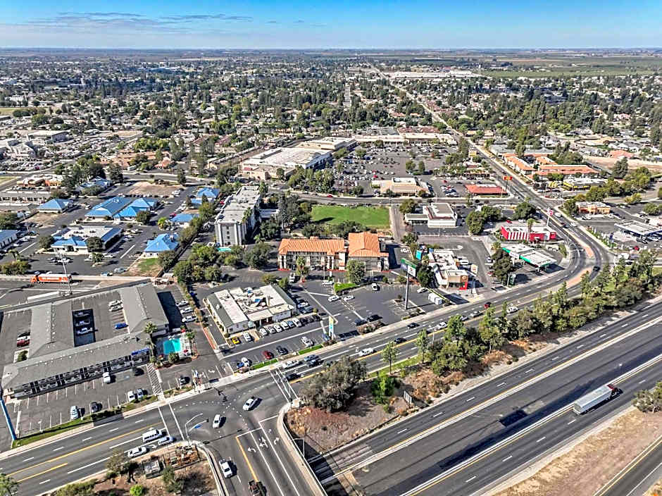 Hillstone Inn Tulare, Ascend Hotel Collection