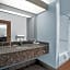 Hawthorn Suites by Wyndham Kent/Sea-Tac Airport