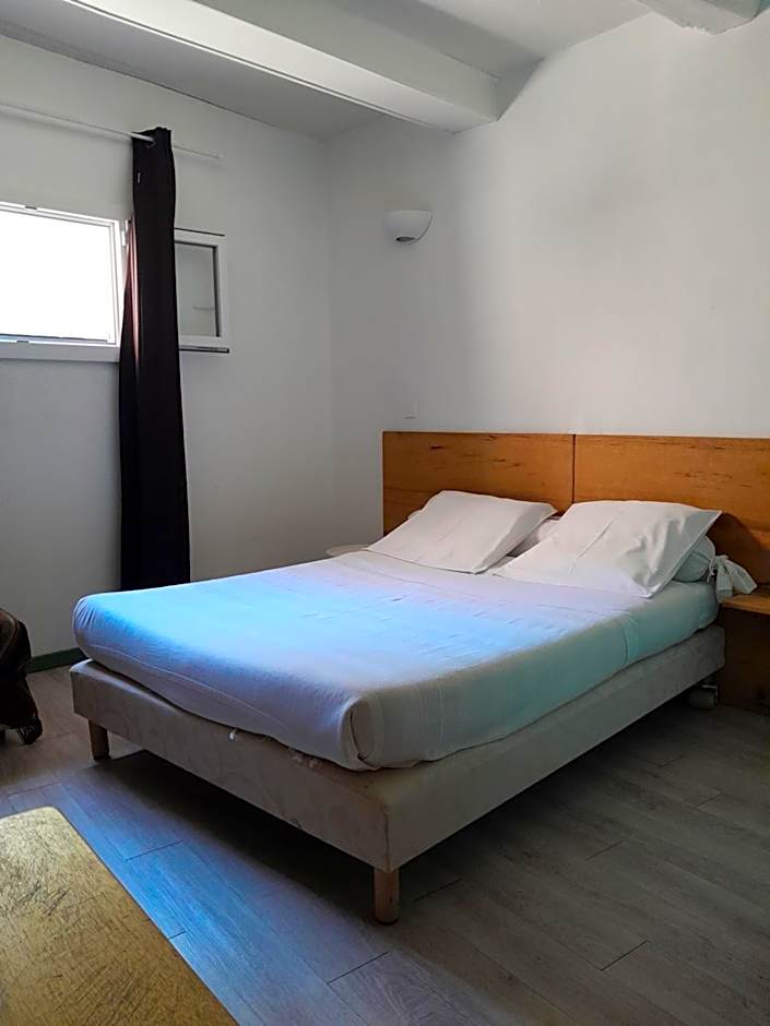 Le palais, hôtel - restaurant