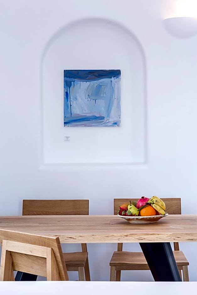 Skyfall Suites - Adults Only