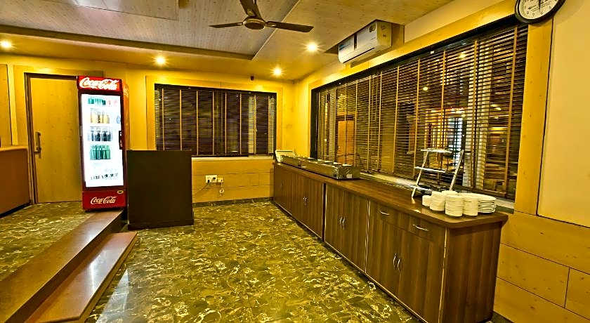 Quartz Himalayan Brothers