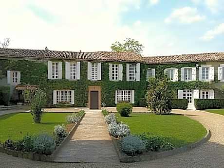 Logis Hotels Domaine du Chatelard