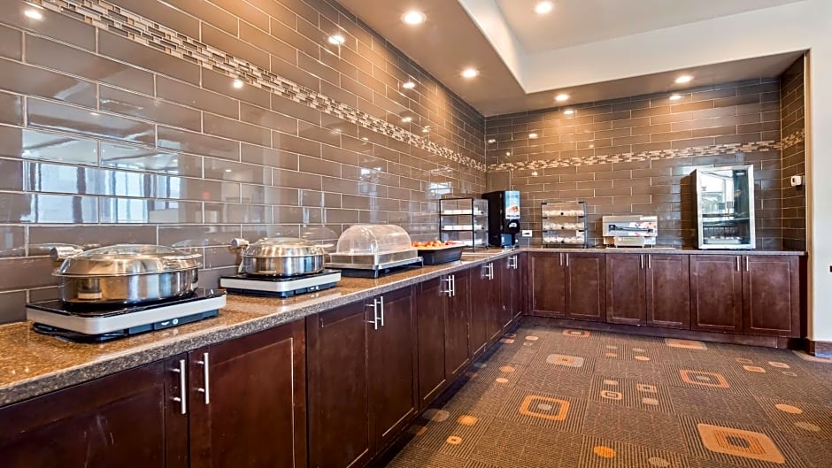 Best Western Pony Soldier Inn & Suites