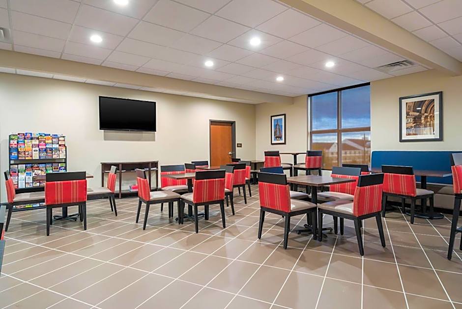 Comfort Inn & Suites Harrisburg - Hershey West