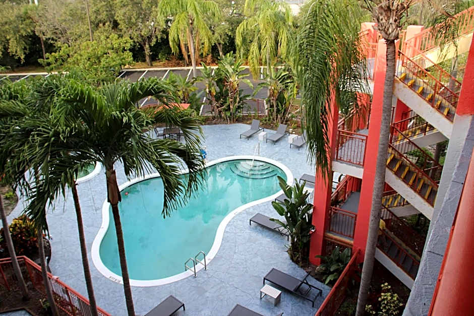Boca Suites Deerfield Beach, SureStay Collection by BW