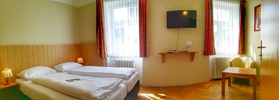 Familie Zuser Hotel Garni