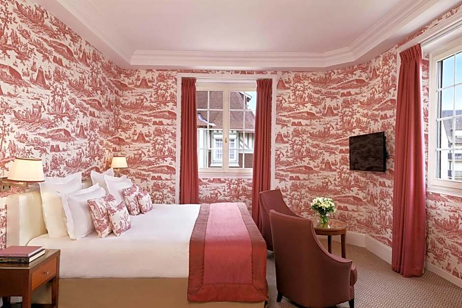 Hotel Barriere Le Normandy