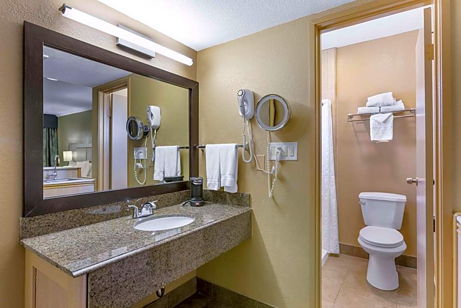 Royal Sun Hotel & Suites